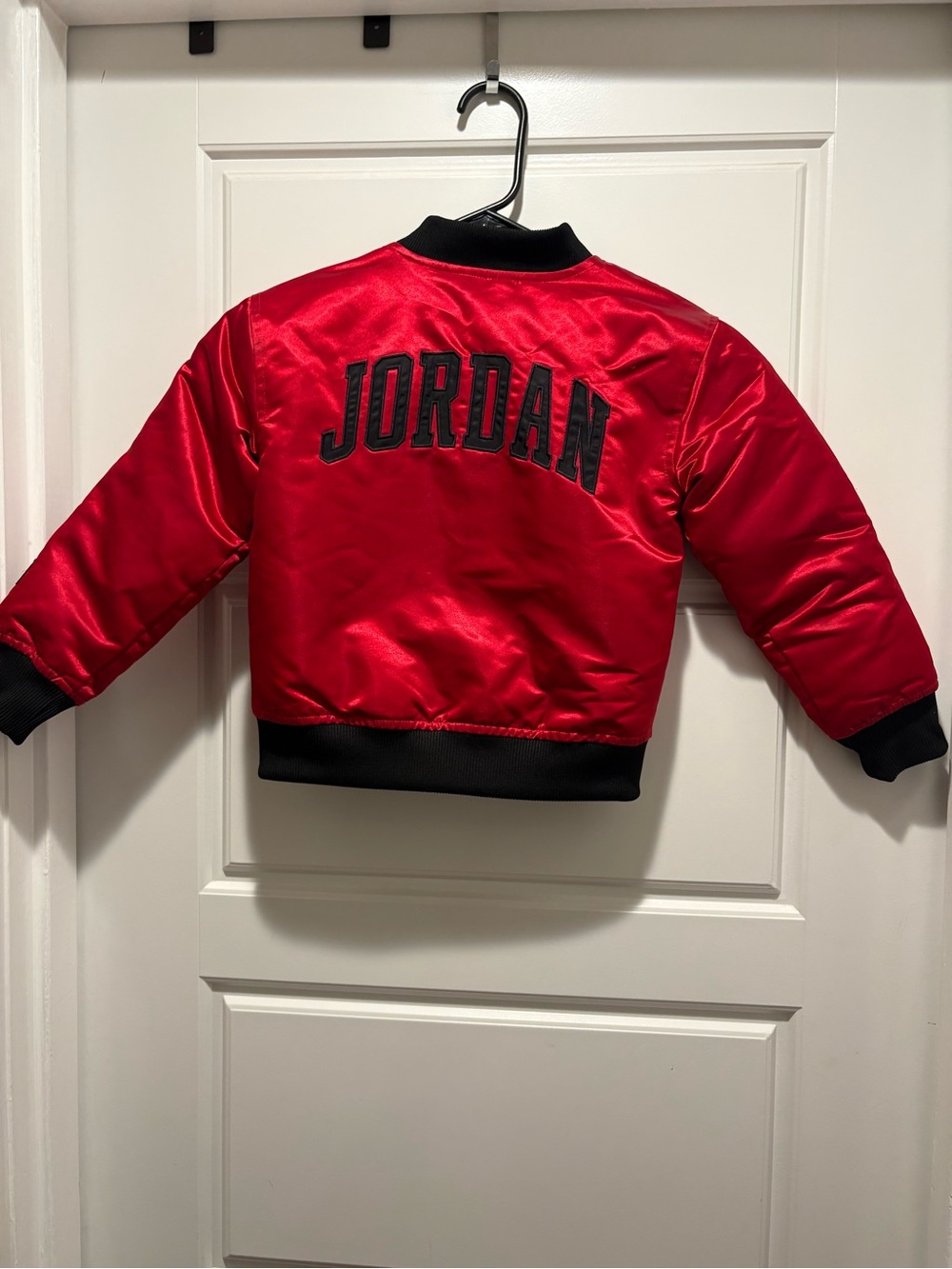 Air Jordan Boys Red Varsity Bomber Puffer Jacket size Youth Small